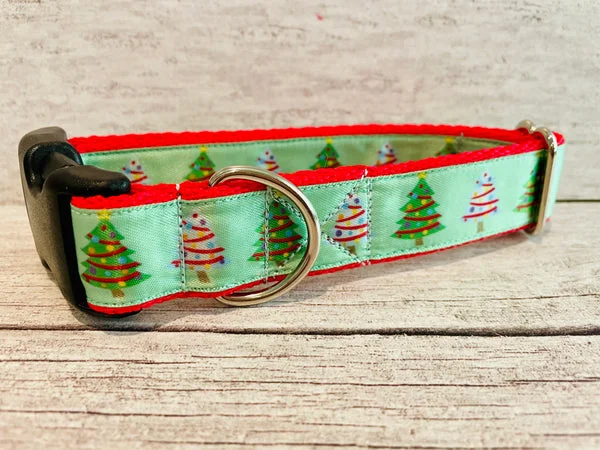 Green Christmas Tree Themed Snowman Dog Collar
